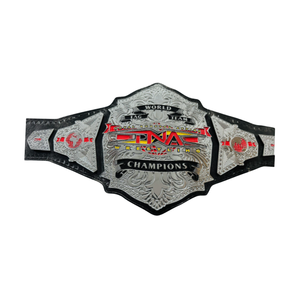 เข็มขัดแชมป์โลกทีม TNA - เข็มขัดกีฬาแบบปรับแต่งได้พร้อมรายละเอียดสีเงิน - ของสะสมระดับพรีเมียมสำหรับแฟนๆ TNA - Product Image 5
