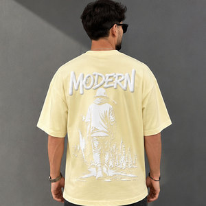 Camiseta informal con estampado en relieve para hombre, cómoda camiseta de algodón con un elegante diseño de estampado en relieve para uso diario. - Product Image 5