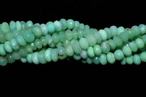 Chrysoprase perles rondelle à facettes 4-5mm perles de chrysoprase Rondelle Chrysoprase - Product Image 4