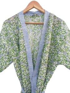 Robe kimono en coton imprimé floral vert – Style bohème, longue, ouverte sur le devant, avec ceinture à nouer à la taille - Product Image 3
