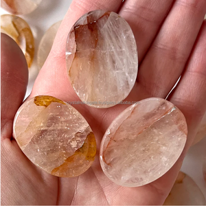 Feng Shui Style Crystal Thumb Stone Cuarzo de fuego natural para curar y preocuparse Técnica de pulido de Palma - Product Image 2