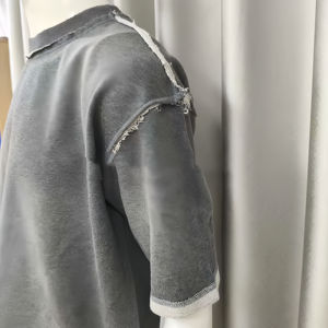 เสื้อยืดทรงบ็อกซี่ผ้าฝ้าย 100% สำหรับผู้ชาย สไตล์ฮิปฮอป ทรงหลวม เย็บตะเข็บกลับด้าน ลายเรียบ ล้างสีแบบแอซิดวอช ผ้าถัก - Product Image 4
