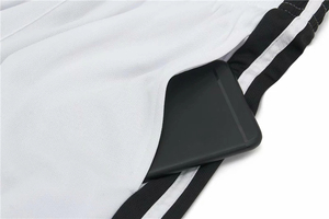 Uniformes de basket-ball personnalisés Sibrin en gros |   Maillots et shorts d'équipe avec logo, nom et numéro |   Ensemble de basket-ball réversible sublimé USA - Product Image 5