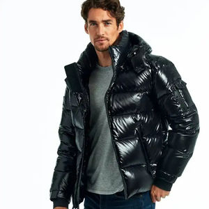 Veste matelassée noire pour homme, chaude pour l'hiver, avec capuche, style streetwear, vêtement essentiel de mode, avec taille et logo personnalisés - Product Image 1
