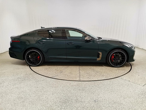 KIA Stinger d'occasion 2022, puissance 269 kW (366 ch), 6 cylindres, 4 roues motrices, essence, 2 essieux, 4x2, 3,3 L, conduite à gauche, transmission automatique - Product Image 3