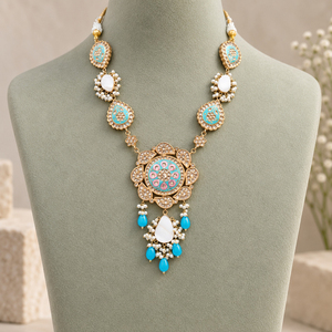 Collier pendentif en perles turquoise plaqué or en gros, fabricant de bijoux personnalisés en vrac - Product Image 3
