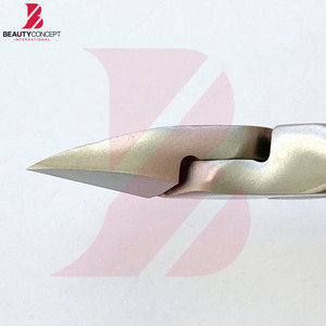 กรรไกรตัดเล็บสแตนเลสสตีลน้ำหนักเบา คมกริบ ทนทาน อุปกรณ์ทำเล็บเท้า โรงงานผลิตแบบ OEM พร้อมบรรจุภัณฑ์ที่ปรับแต่งได้ - Product Image 4