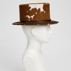 Sombrero de Copa Unisex de Cuero con Estampado Personalizado, Diseño de Vaca Marrón y Blanco, para Fiestas Formales, Estilo Europeo-Americano, para Adultos, Cuatro Estaciones - Product Image 4