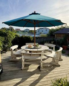 Outdoor Round Garden <b>Table</b> <b>Set</b> Patio Umbrella <b>Bench</b> Seating Garden Furniture for Courtyard Cafe Restaurant - Product Image 3