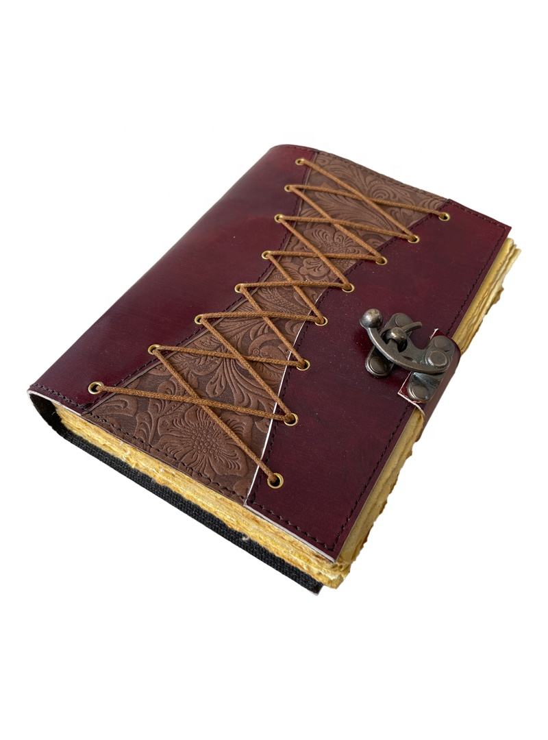 สีน้ำตาล