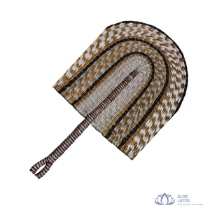 [MEJOR VENDIDO] |   Abanico de mano hecho a mano con hierba marina, artesanía ecológica y sostenible para bodas, decoración de playa y hogar, refrescante, de Vietnam. - Product Image 1