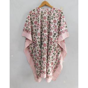 ชุดเดรสผ้าฝ้ายพิมพ์ลายโบโฮ คอวี แขนทรงปีกค้างคาว ทำมือ เป็นมิตรกับสิ่งแวดล้อม ระบายอากาศได้ดี เหมาะสำหรับใส่ไปชายหาด ทรงหลวม - Product Image 4