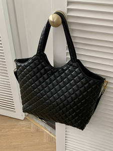Oversized Genuine <b>Leather</b> Women's Tote <b>Bag</b> <b>Soft</b> Shoulder Quilted Spacious Fashion Polyester Birthday Large Capacity for Daily - Product Image 4