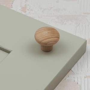 Tiradores y pomos de madera ecológicos con acabado natural, aptos para horno. - Product Image 6