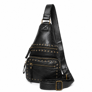 Sac bandoulière en cuir pleine fleur vintage clouté, sac de poitrine à bandoulière avec sangle réglable et plusieurs poches zippées pour les voyages et le quotidien - Product Image 1