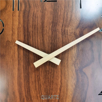 Jam Dinding Kayu Walnut Ukiran Kustom dengan Tampilan Jarum, Senyap, Ramah Lingkungan, untuk Acara Pernikahan