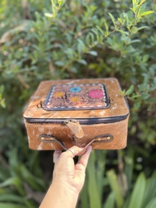 Latest Arrival Hand Tooled Leather Big Size Jewelry Storage Box Organizer Cowhide Travel <b>Case</b> Necklace Ring Earrings Box - Product Image 4