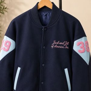 เสื้อแจ็คเก็ตบอมเบอร์ผู้หญิงแบบสั่งทำพิเศษ รุ่นเฮอริเทจ มัมเมมเบอร์ แขนยาว ซิปหน้า สไตล์ลำลอง พร้อมปักลายเฉพาะตัว - Product Image 3