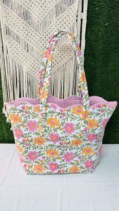 Sac fourre-tout en coton fait main, motif floral, bords festonnés matelassés, à porter à l'épaule, réutilisable, pour les courses quotidiennes - Product Image 5