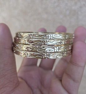 Brazaletes y Pulseras de Latón Enrollado Hechos a Medida, Adecuados para Diseñadores y Fabricantes de Joyería Tribal Africana, Disponibles en Varios Tamaños - Product Image 4