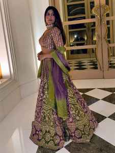 Lehenga de Diseño para Fiestas con Trabajo de Lentejuelas, Georgette Sintético con Bordado de Hilo y Lentejuelas, Lehenga y Choli con Dupatta - Product Image 2