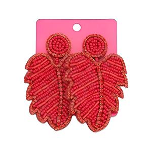 Boucles d'oreilles goutte feuille de palmier perlées d'inspiration tropicale pour les vacances d'été à la mode faites à la main - Product Image 1