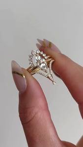 แหวนเพชรทรงมาร์คีส์ 2.01 กะรัต ผลิตในห้องปฏิบัติการ ดีไซน์เรียบหรู 3 วง ประดับเพชรแบบคลัสเตอร์ ทองคำแท้ 14K สำหรับผู้หญิง ดีไซน์แหวนแยกส่วน เหมาะสำหรับเป็นแหวนหมั้น เครื่องประดับชั้นดี - Product Image 2