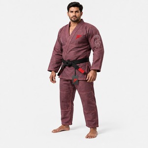 Tenue de judo athlétique conçue avec un tissu renforcé, coupe confortable et qualité fiable pour les pratiquants engagés dans les arts martiaux. - Product Image 4