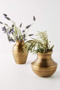 Vase à fleurs en laiton sur mesure Bold Blossom pour décoration de mariage, détails faits à la main, design Art Déco poli et accrocheur - Product Image 5