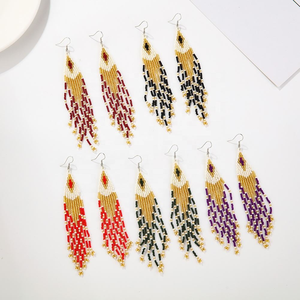 Pendientes Huggie de Estilo Bohemio, Extra Largos, Multicolor, con Cuentas de Semillas y Flecos, Joyería Miyuki, Cuentas de Semillas a la Moda - Product Image 6