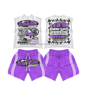 Ensemble de survêtement premium pour homme avec logo personnalisé, t-shirt sans manches en velours écologique et short en spandex/coton, imprimé en relief - Product Image 5