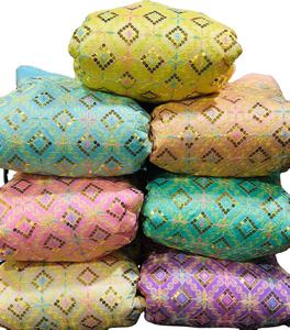 Paillettes élégantes en tissu de broderie brillante pour filles Motif non tissé respirant pour mariage Décoration intérieure Vêtements pour accessoiriser - Product Image 1