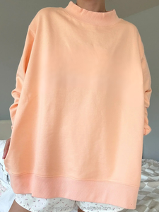 เสื้อสเวตเชิ้ตคอเต่าผู้หญิงทรงโอเวอร์ไซส์ผ้าฝ้ายเฟรนช์เทอร์รี่คุณภาพสูง 100% พิมพ์โลโก้ OEM ได้ตามสั่ง เหมาะสำหรับพิลาทิส โยคะ และใส่ได้สองด้าน - Product Image 3