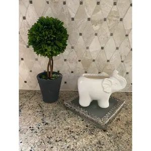 Bandeja Decorativa de Lujo para el Hogar, Ideal para Restaurantes e Interiores Modernos, Bandeja de Metal Ornamentada Disponible, Fabricada por Zahid Exports - Product Image 5