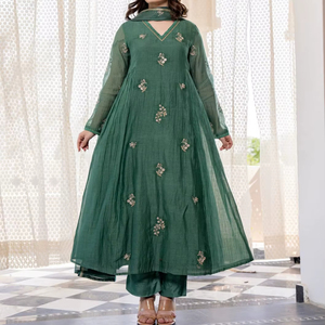 Salwar Kameez indien pakistanais élégant, tissu en soie Chanderi, broderie Zari, tenue de fête fantaisie, décontractée, traditionnelle pour femmes - Product Image 1