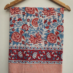 Pareo de algodón con estampado a mano, rojo y azul floral, ligero, estilo bohemio, para la playa, para mujer - Product Image 1