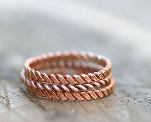 Atractivo anillo de cobre diseñado para uso diario con ajuste cómodo y apariencia elegante - Product Image 1