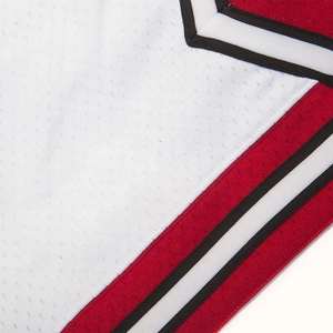 Pantalones Cortos de Baloncesto Blancos/Negros de Malla, Ajuste Personalizado, Alta Calidad, Transpirables, de Secado Rápido, Todas las Tallas - Product Image 5