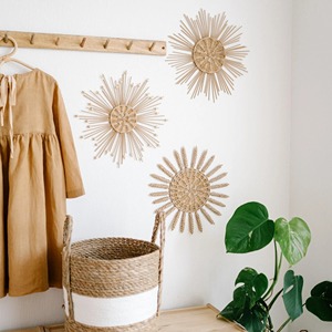 Decoración colgante de ratán con forma de flor, estilo bohemio, decoración de pared para sala de estar, dormitorio, guardería y decoración de acentos para el hogar. - Product Image 4