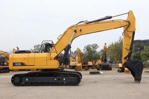 Excavadora Robusta Usada de 3000 kg con Chasis Reforzado y Motor Diésel de Alto Rendimiento para Excavación - Product Image 2