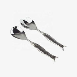 Cuillère et fourchette Vaisselle de mariage Poignée aspect poisson Serveur à salade Cuillère Serveur à salade Poignée design plaquée argent - Product Image 3