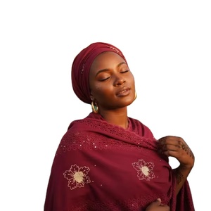 Chal de voile de poliéster floral personalizado con diseño de ojales huecos para mujer - Pañuelo ligero y transpirable - Uso diario - Fabricación OEM - Product Image 2