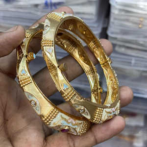 Juego de brazaletes abiertos de piedra Pota chapada en oro y Meenakari, colección de joyería fina - Product Image 1