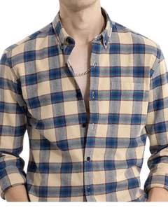 เสื้อเชิ้ตผู้ชายสีเบจและสีน้ำเงินลายสก็อต ผ้าฝ้าย แขนยาว ติดกระดุม ลำลอง ทรงพอดีตัว ผลิตตามสั่งจากโรงงาน OEM คุณภาพพรีเมียม สำหรับส่งออก - Product Image 4