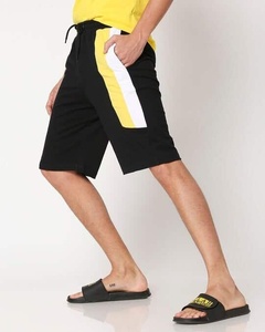 Pantalones Cortos Bermuda de Algodón Negro para Hombre con Raya Lateral Amarilla y Blanca, Cintura con Cordón, Ropa Deportiva Informal - Product Image 1