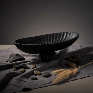 Grand bol décoratif long - Bols décoratifs noirs cannelés et festonnés pour la décoration intérieure - Décor à volants, bol à clés élégant - Product Image 2