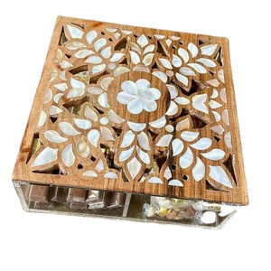 Caja de regalo de almacenamiento de acrílico inspirada en artesanos con logotipo personalizado superior con Incrustaciones de nácar para presentación de regalo festivo y chocolate - Product Image 5