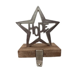 Soporte de calcetín de Navidad en forma de estrella de alta calidad Base de madera con calcetín de aluminio para uso decorativo de Navidad en el hogar - Product Image 1