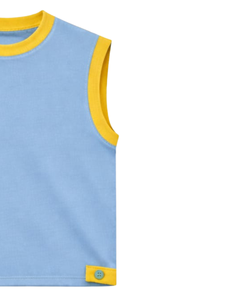 Ensemble décontracté d'été pour homme : débardeur sans manches bleu clair et short en coton avec bordure jaune et cordon de serrage – Ensemble deux pièces tendance - Product Image 2