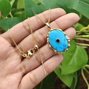 Collar con colgante de labradorita turquesa de forma elegante para mujer, con incrustaciones de circonita cúbica, cadena de latón chapada en oro de 18k, ideal para regalo. - Product Image 2